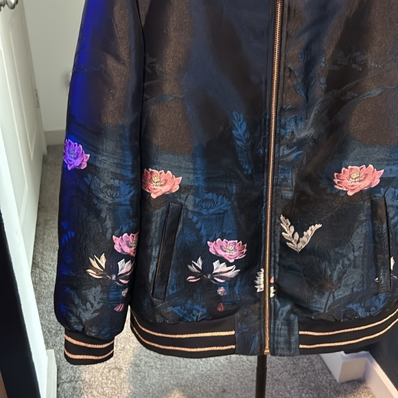 Floral Ted Baker jacket - Picture 2 of 13